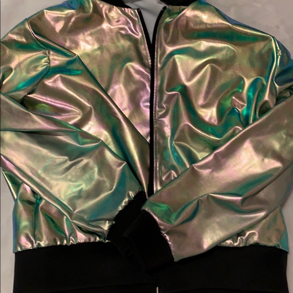 A holographic jacket
